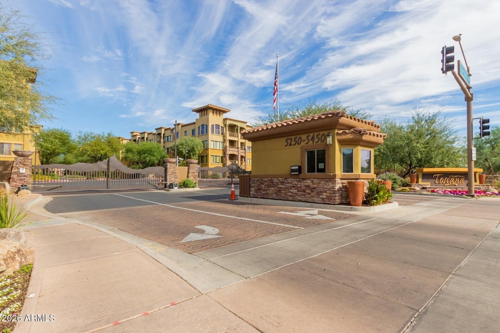 5450 E Deer Valley Drive - Photo 31
