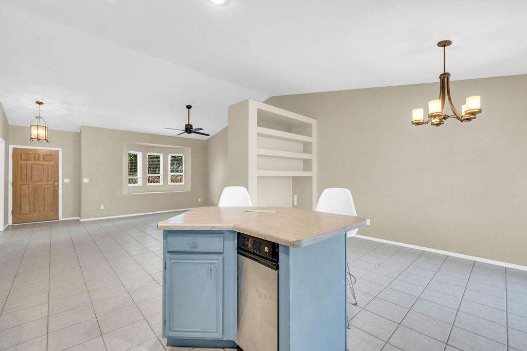 16916 E Alamosa Avenue - Photo 4