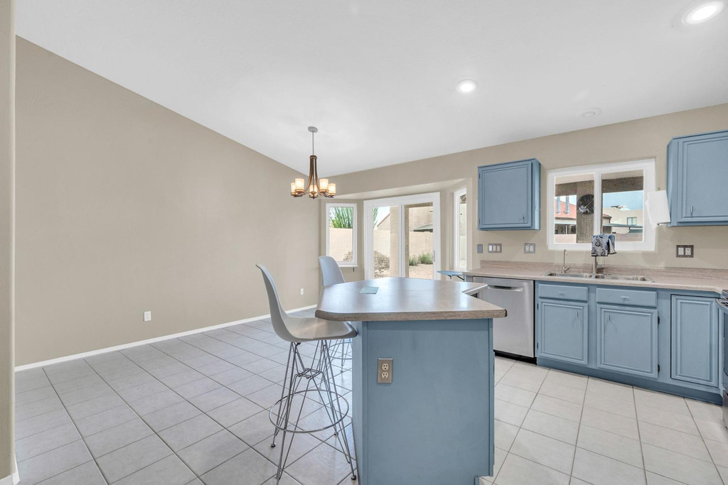 16916 E Alamosa Avenue - Photo 3