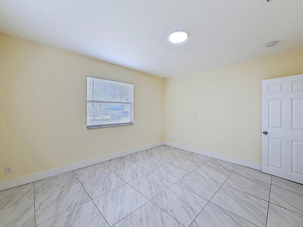 2037 Washington Street - Photo 13