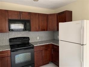 2037 Washington Street - Photo 6