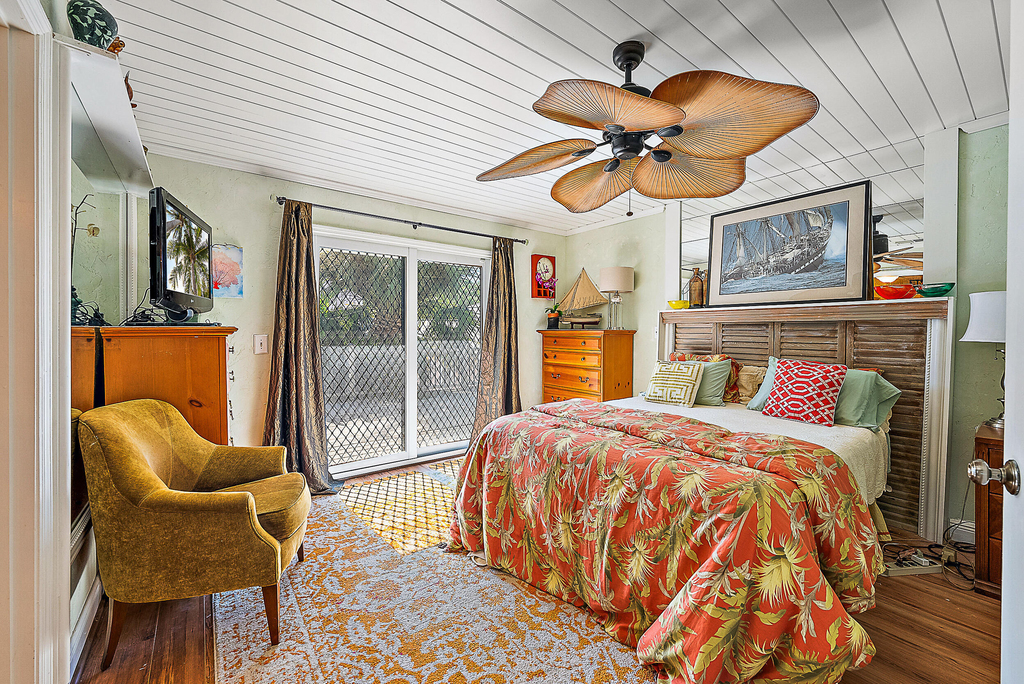 12140 Se Indian River Drive N - Photo 38