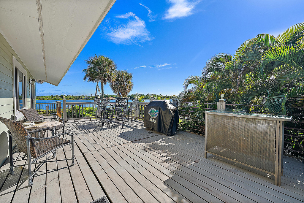 12140 Se Indian River Drive N - Photo 14
