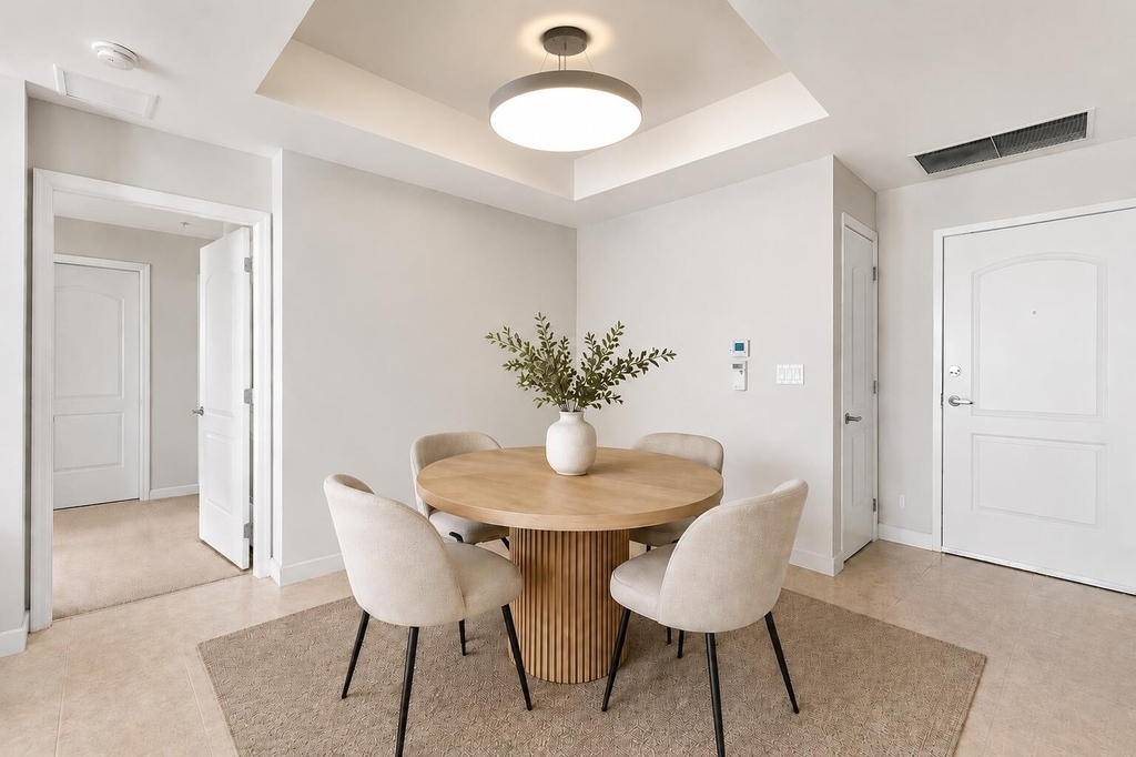 801 S Olive Avenue - Photo 2