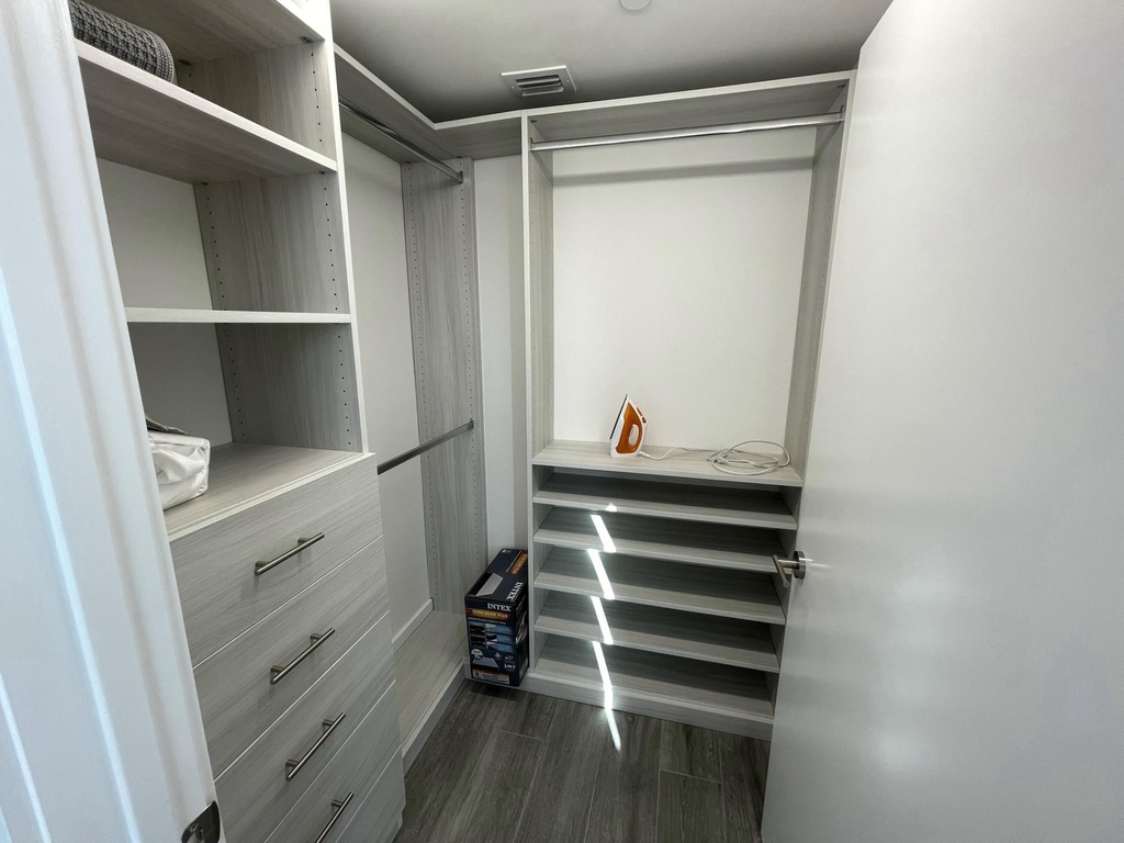 111 Se 1st Avenue - Photo 18