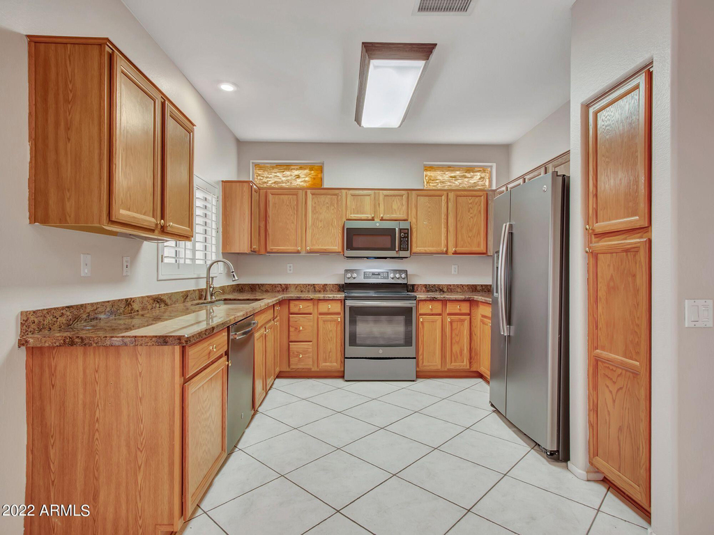 15438 W Domingo Lane - Photo 10