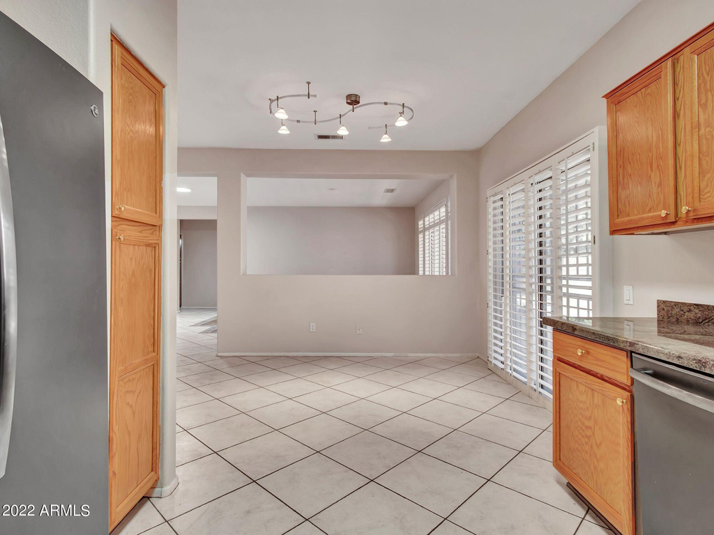 15438 W Domingo Lane - Photo 11