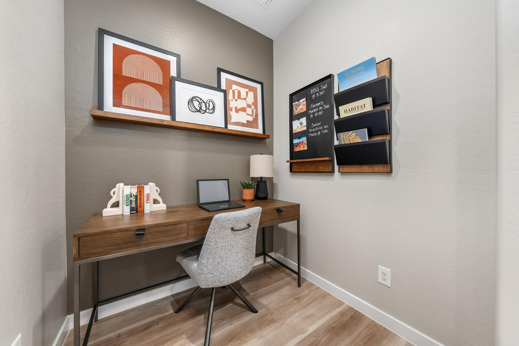 6326 S 47th Drive - Photo 8