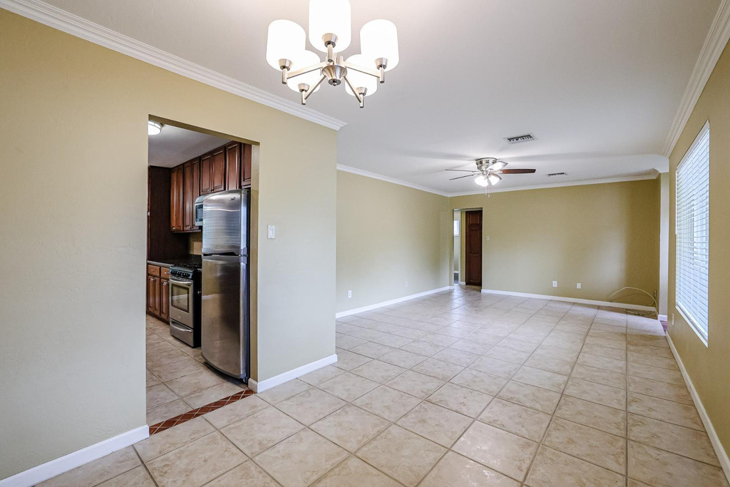1005 E Cavalier Drive - Photo 5