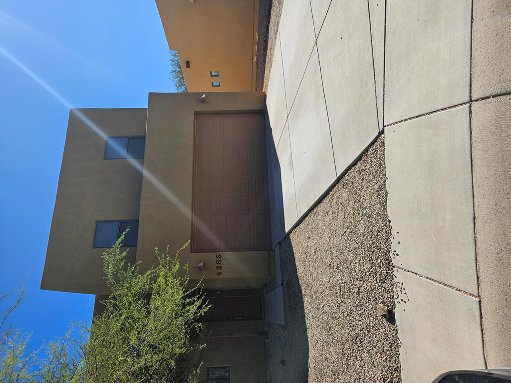1285 Preston Street - Photo 0