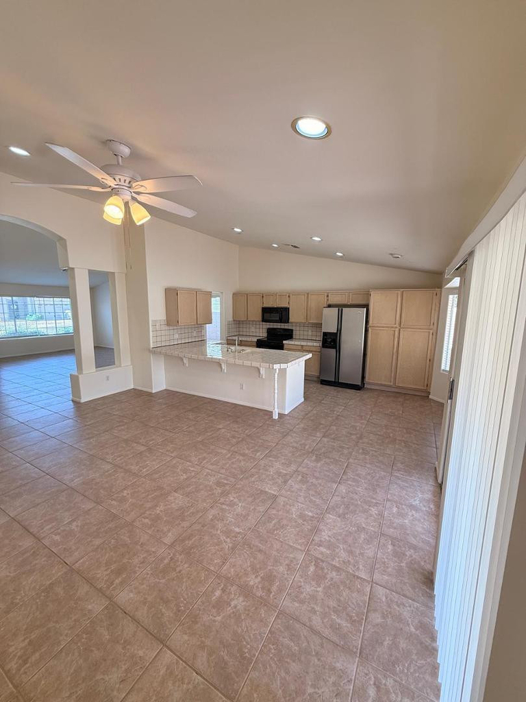 4556 E Charleston Avenue - Photo 11