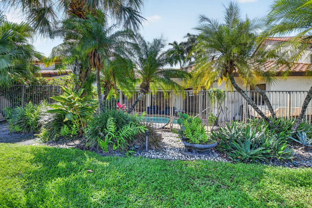 22519 W Esplanada Cir W - Photo 51