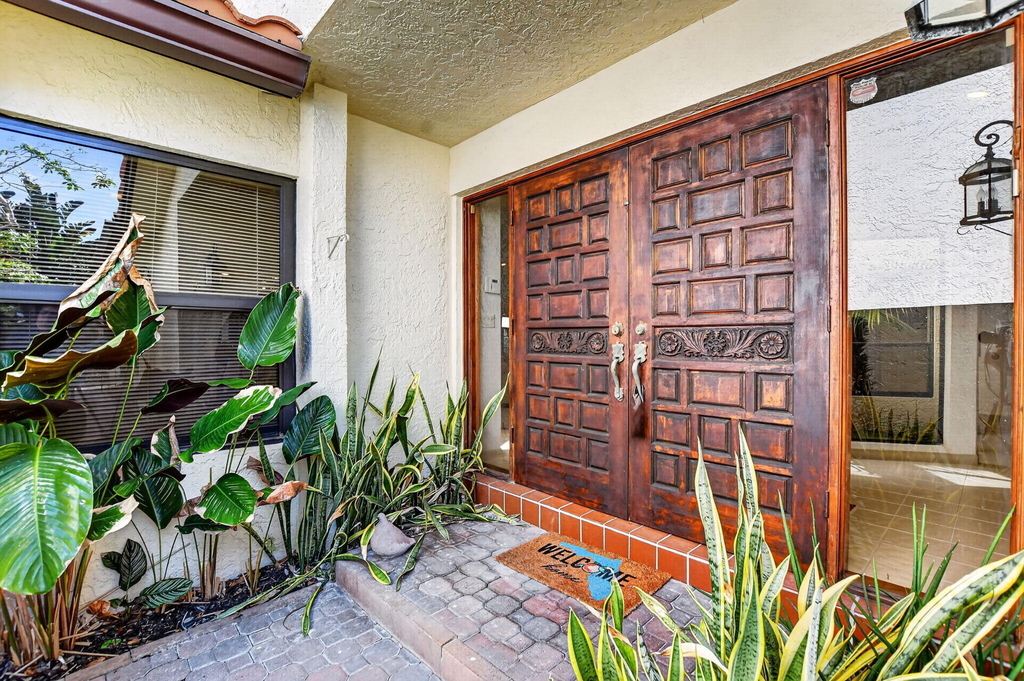 22519 W Esplanada Cir W - Photo 2