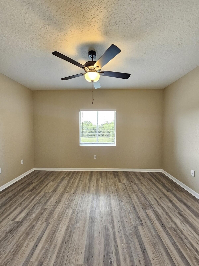 1063 Golden Lakes Boulevard - Photo 8