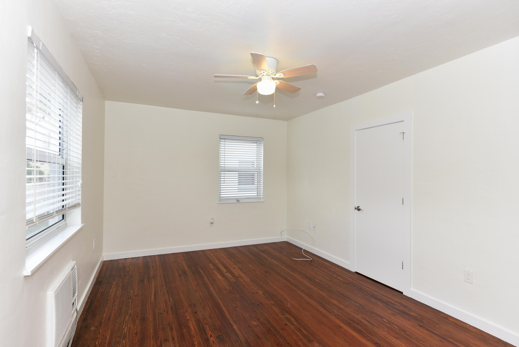 717 2nd Ave - Photo 1