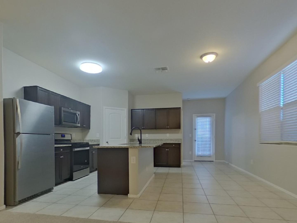 29957 W Mitchell Avenue - Photo 3