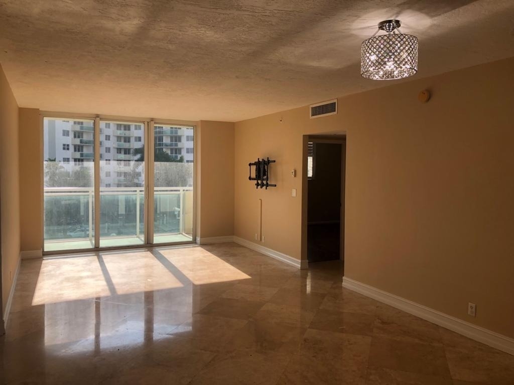 3000 S Ocean Drive - Photo 1