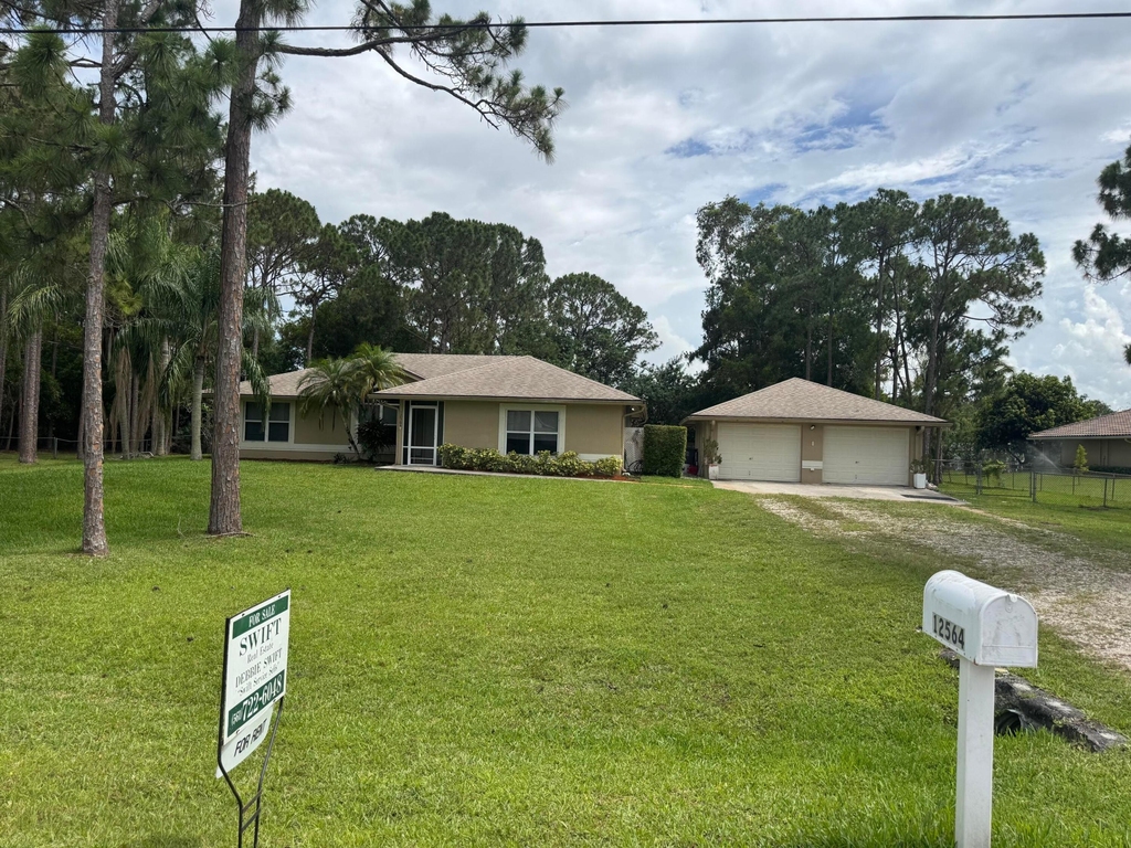 12564 N 68th Street - Photo 2