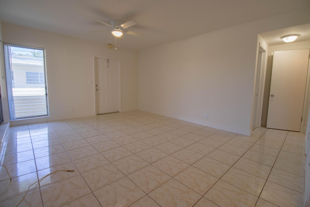 1855 Adams Street - Photo 4