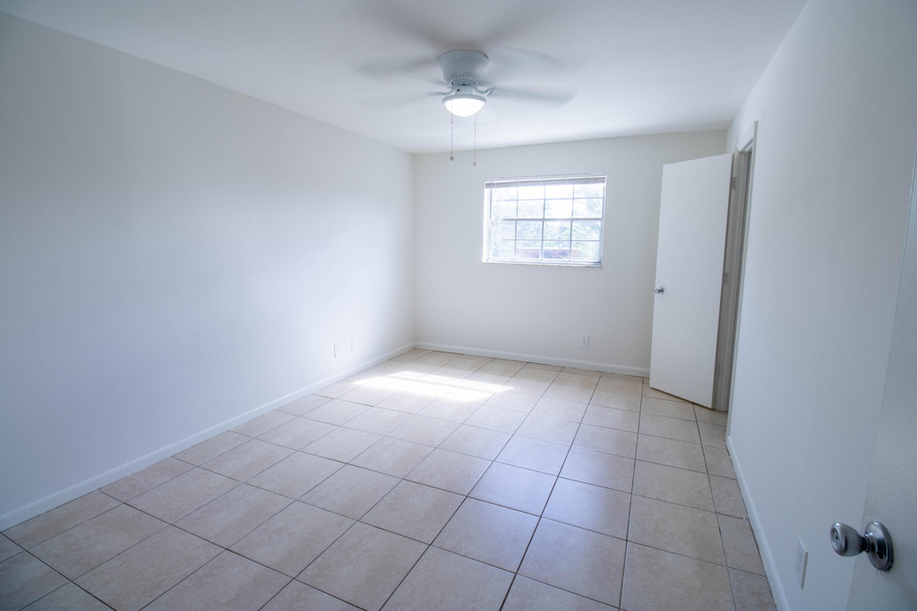 1505 Sw 2nd Street - Photo 10