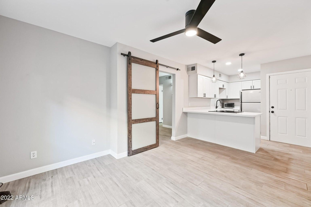3131 W Cochise Drive - Photo 10