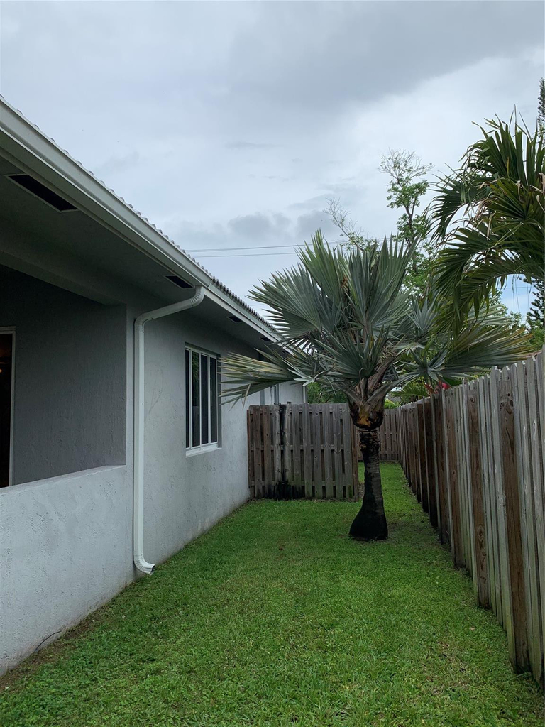508 Se 2nd Avenue - Photo 1