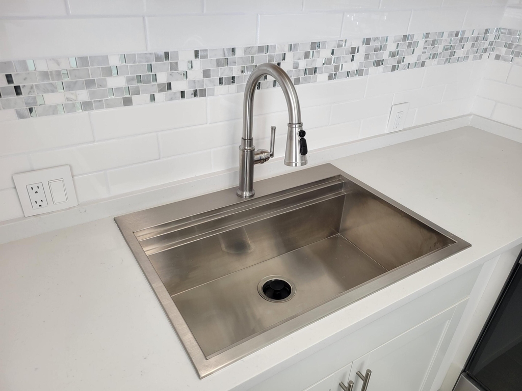 613 Fanshaw - Photo 2