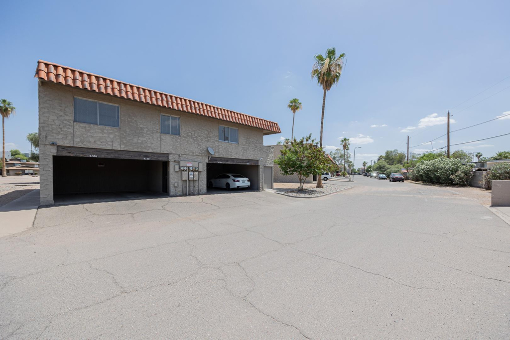 4724 E Portland Street - Photo 15