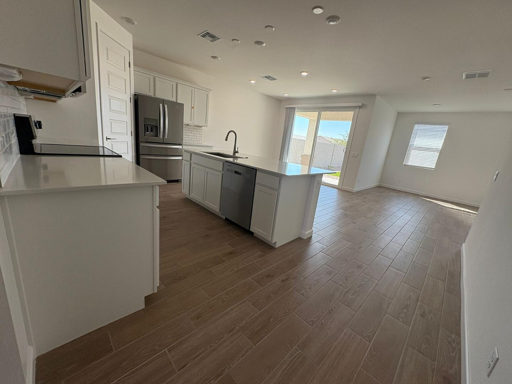 17745 W Turquoise Avenue - Photo 10