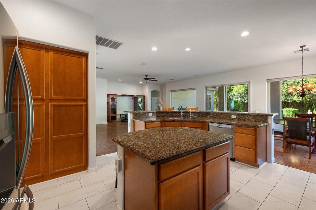 4018 E Harrison Street - Photo 5