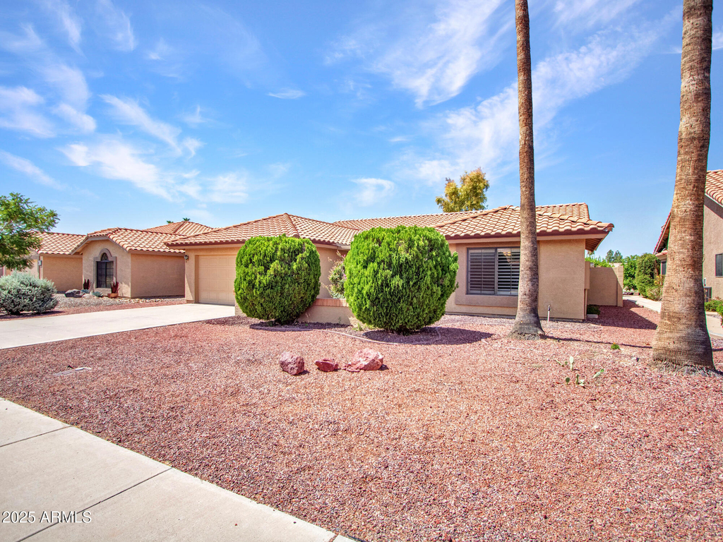 9343 W Escuda Drive - Photo 1