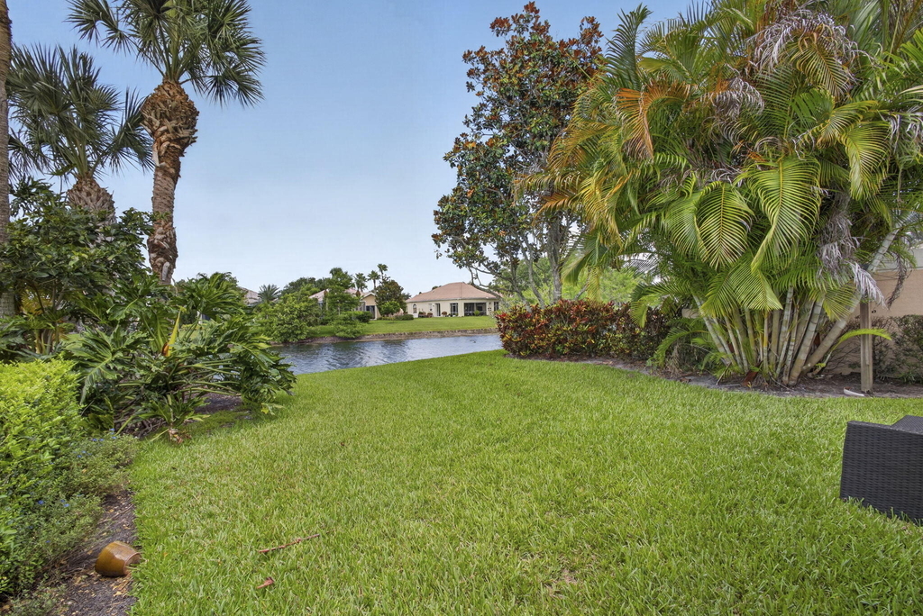 8154 Montserrat Place - Photo 44