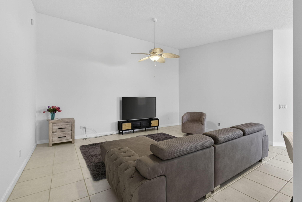 8154 Montserrat Place - Photo 16