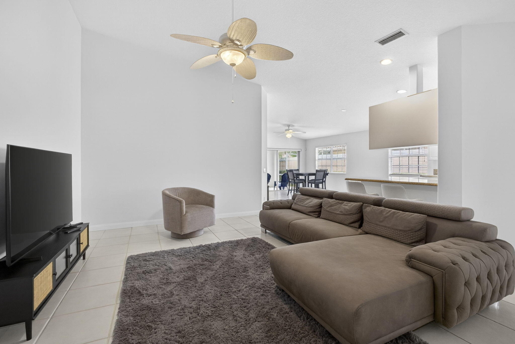 8154 Montserrat Place - Photo 20