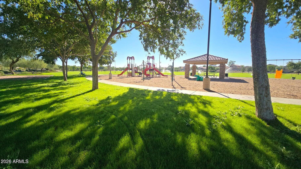 13829 W Rovey Avenue - Photo 15