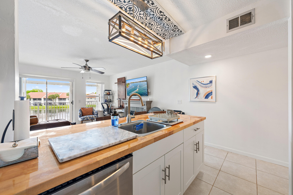 261 Cypress Point Drive - Photo 3