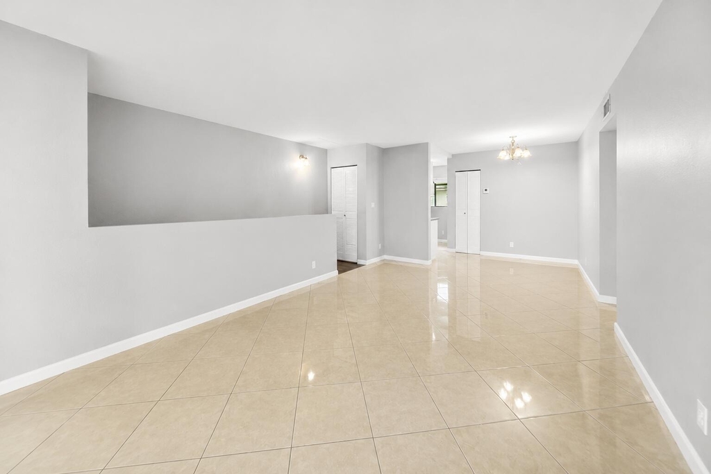 503 Gardens Drive - Photo 24