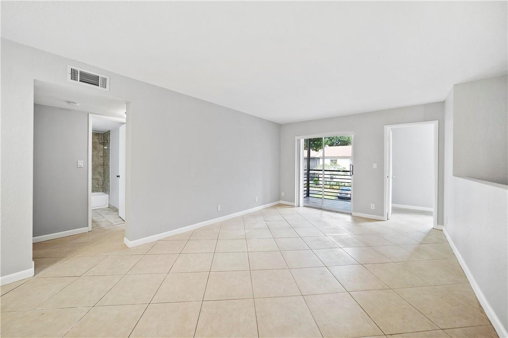 503 Gardens Drive - Photo 8