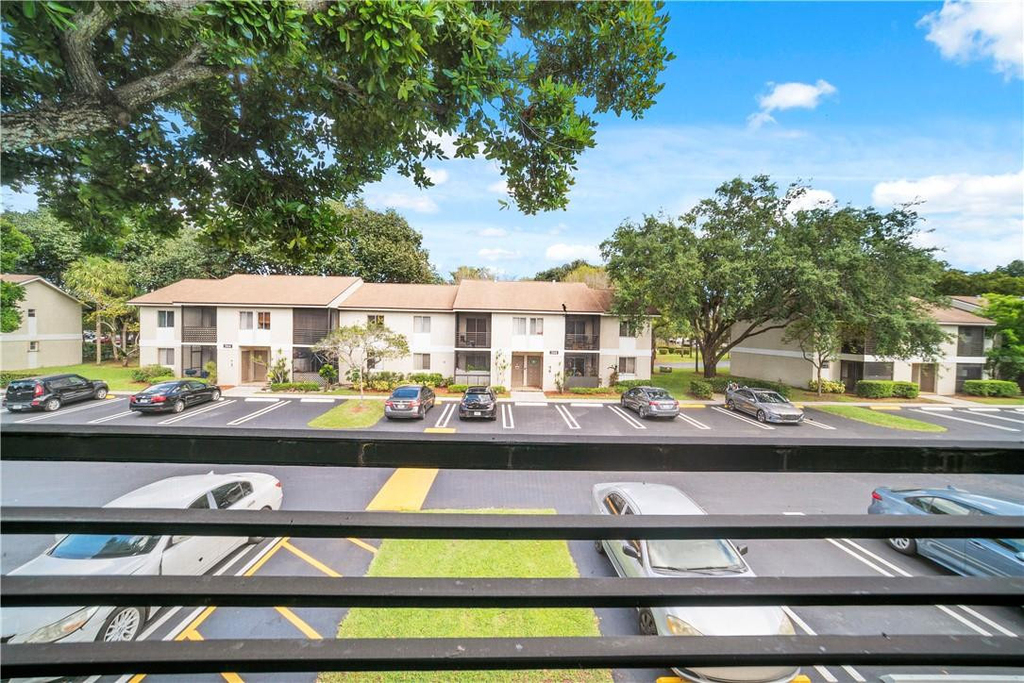 503 Gardens Drive - Photo 6