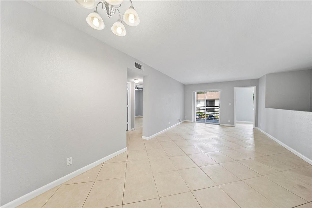 503 Gardens Drive - Photo 15