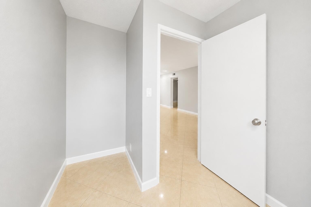 503 Gardens Drive - Photo 26
