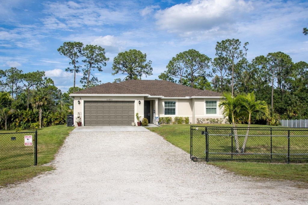 12601 57th Road N - Photo 1