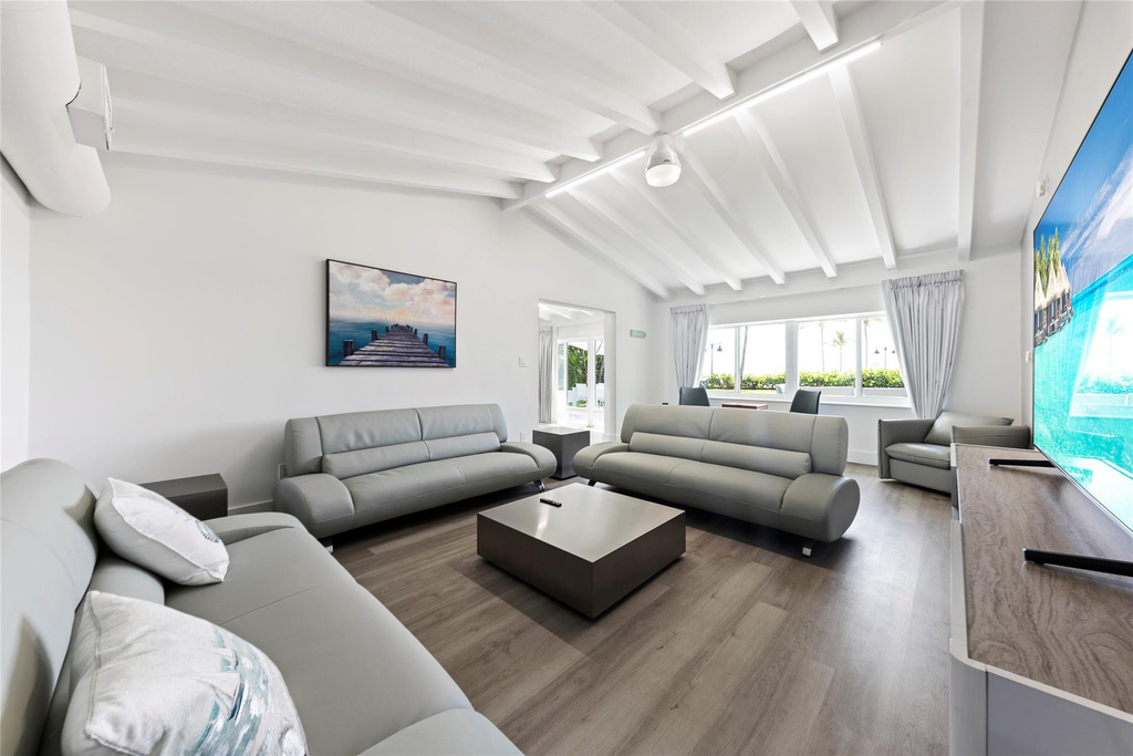 1663 N Fort Lauderdale Beach Boulevard - Photo 13