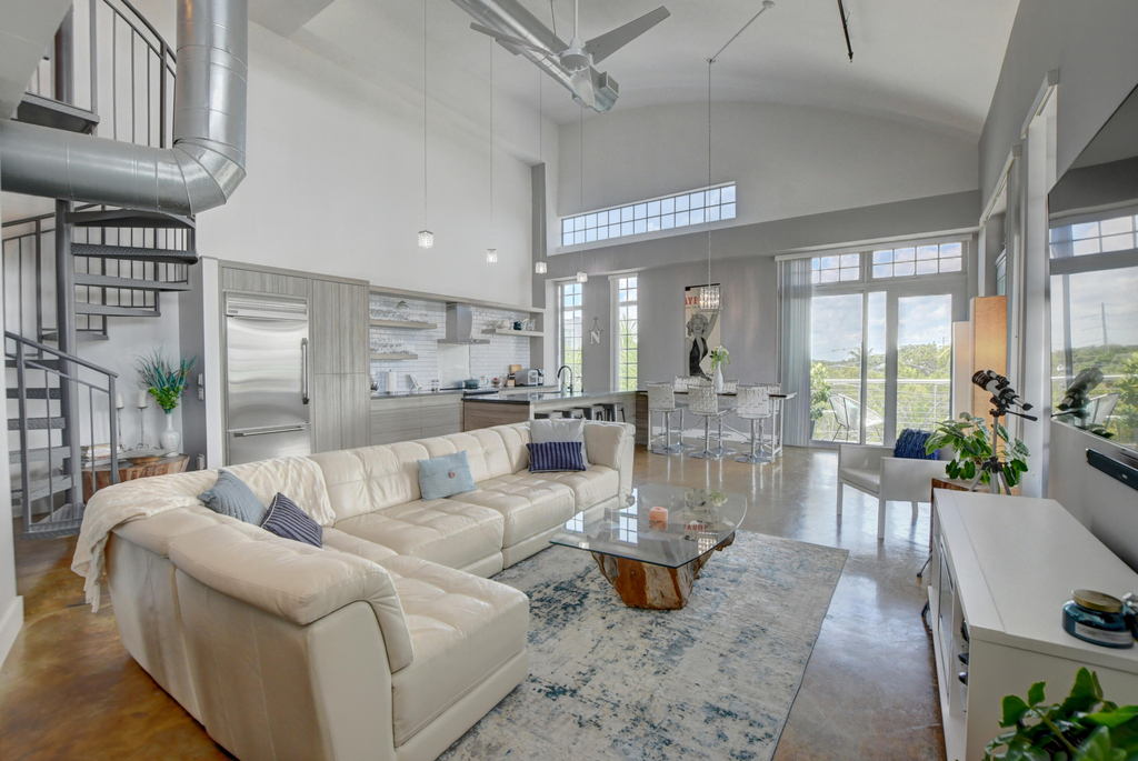 185 Ne 4th Avenue - Photo 0