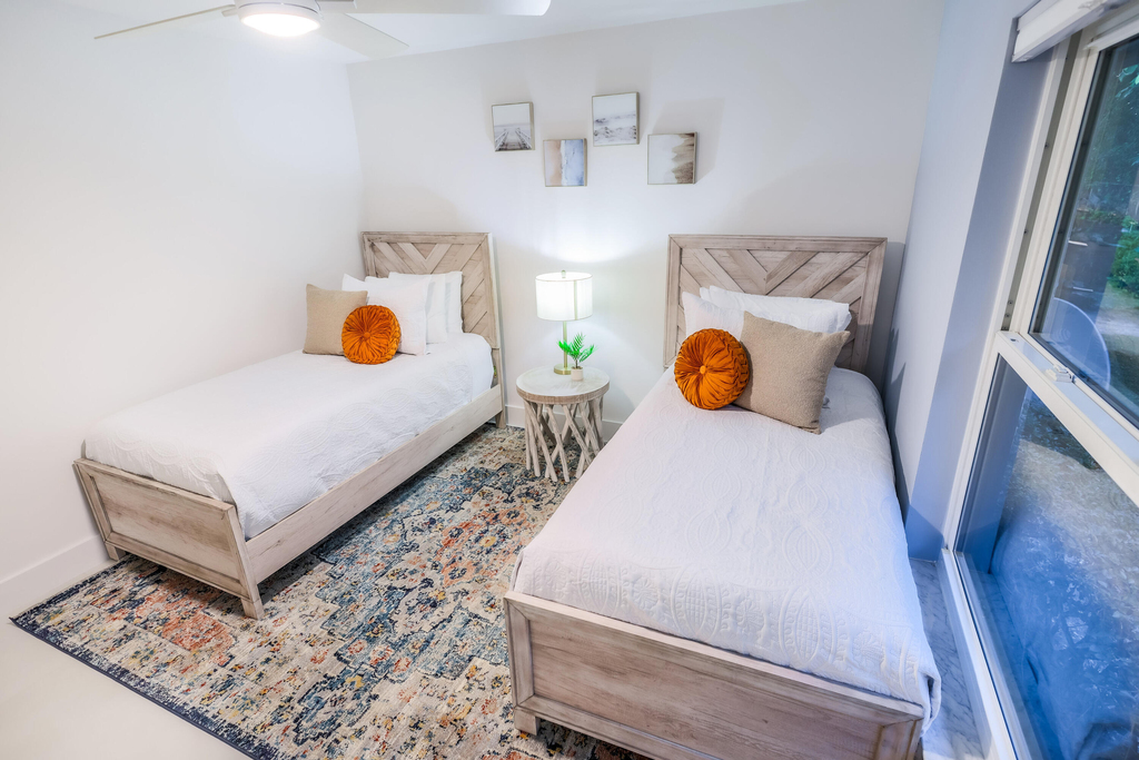 3127 Sherwood Boulevard - Photo 33