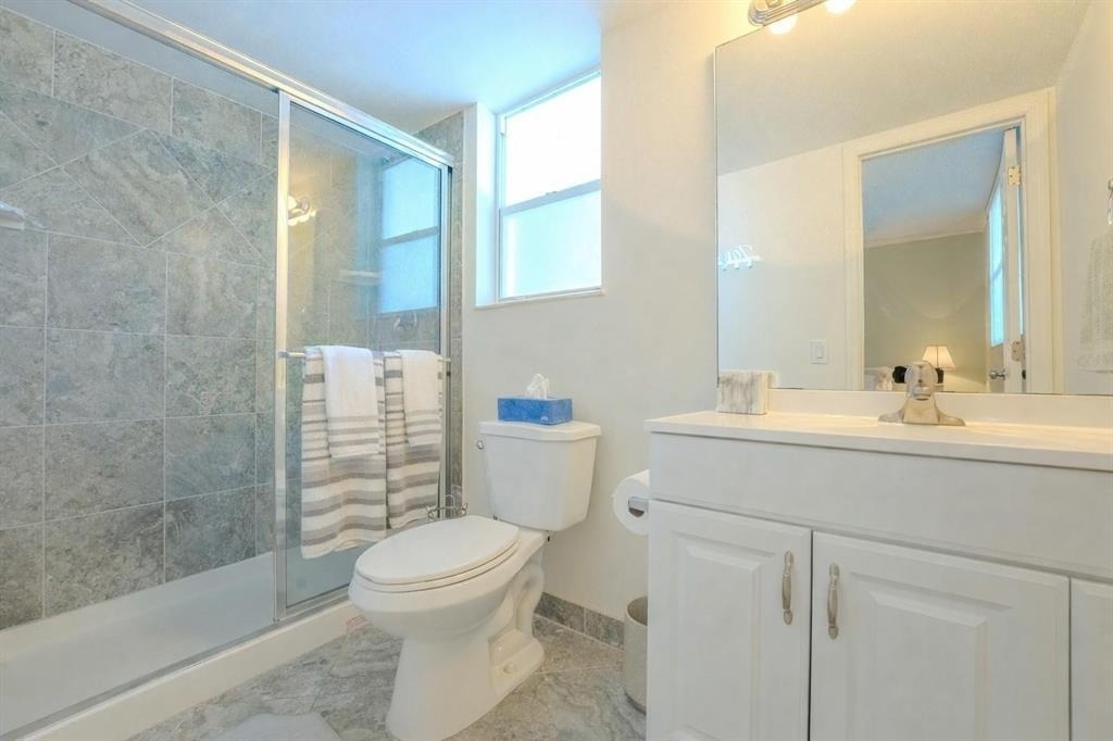 2731 Ne 14th Street - Photo 12