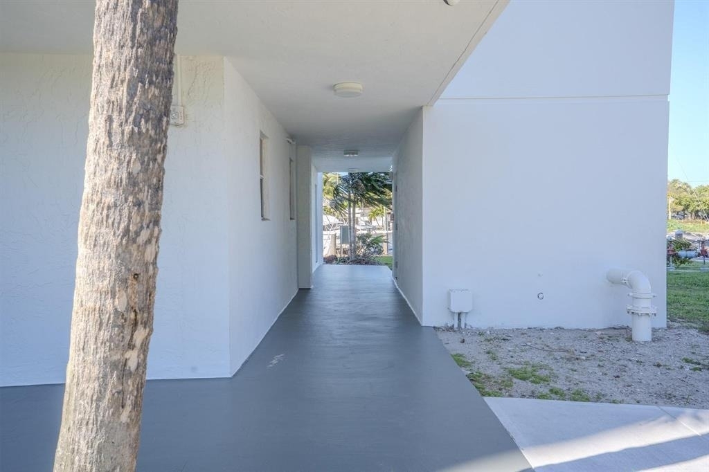 2731 Ne 14th Street - Photo 18