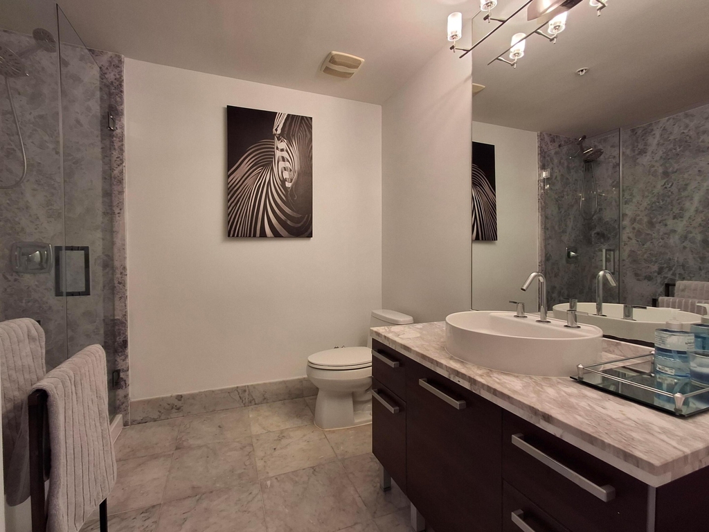 244 Biscayne Boulevard - Photo 10