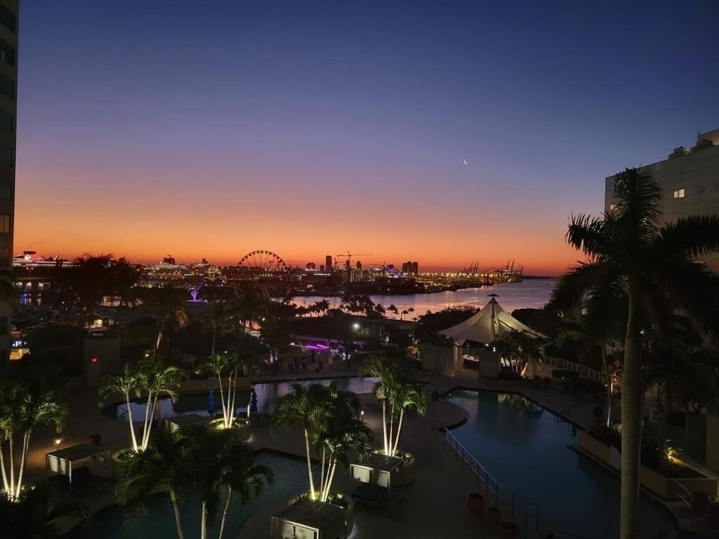 244 Biscayne Boulevard - Photo 1