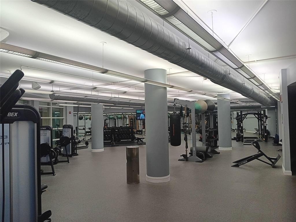 244 Biscayne Boulevard - Photo 13